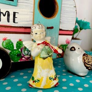 🆓free🆓Charming Angel Figurine with Yellow Dress
